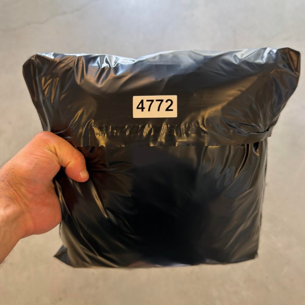 Vintage faded black thrashed Carhartt heavyweight hoodie - Picture 6 of 6